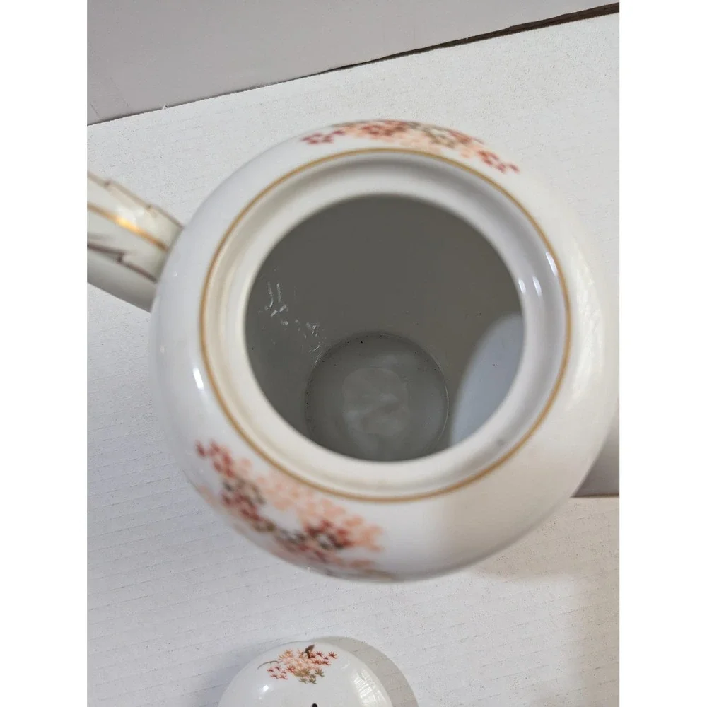 Fukagawa Arita Japan Porcelain‎ Teapot Hand Painted Maple Leaf Pattern  905 8in